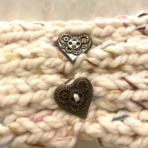 Hand-Knitted Headband/Ear Warmer; Cableknit with Heart Accents; NWT - Picture 4 of 4